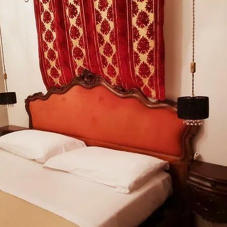 Casa Di Adel 3*