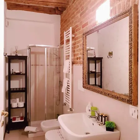 Casa Di Adel 招待所 3*