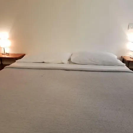 Casa Di Adel 招待所 3*