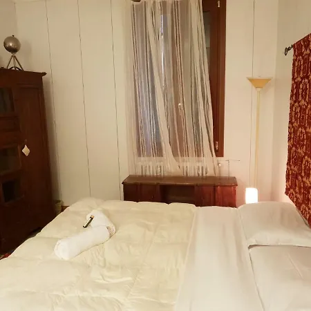 Casa Di Adel Guest house