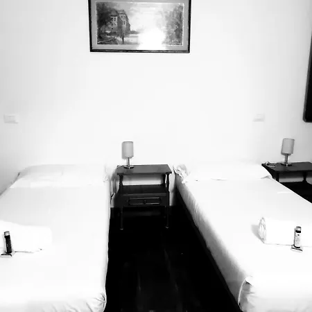 Casa Di Adel 招待所 3*