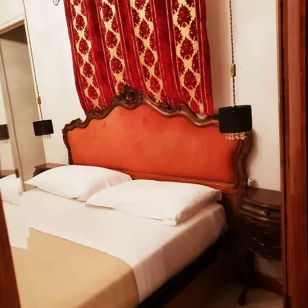 Casa Di Adel 3* Венеция